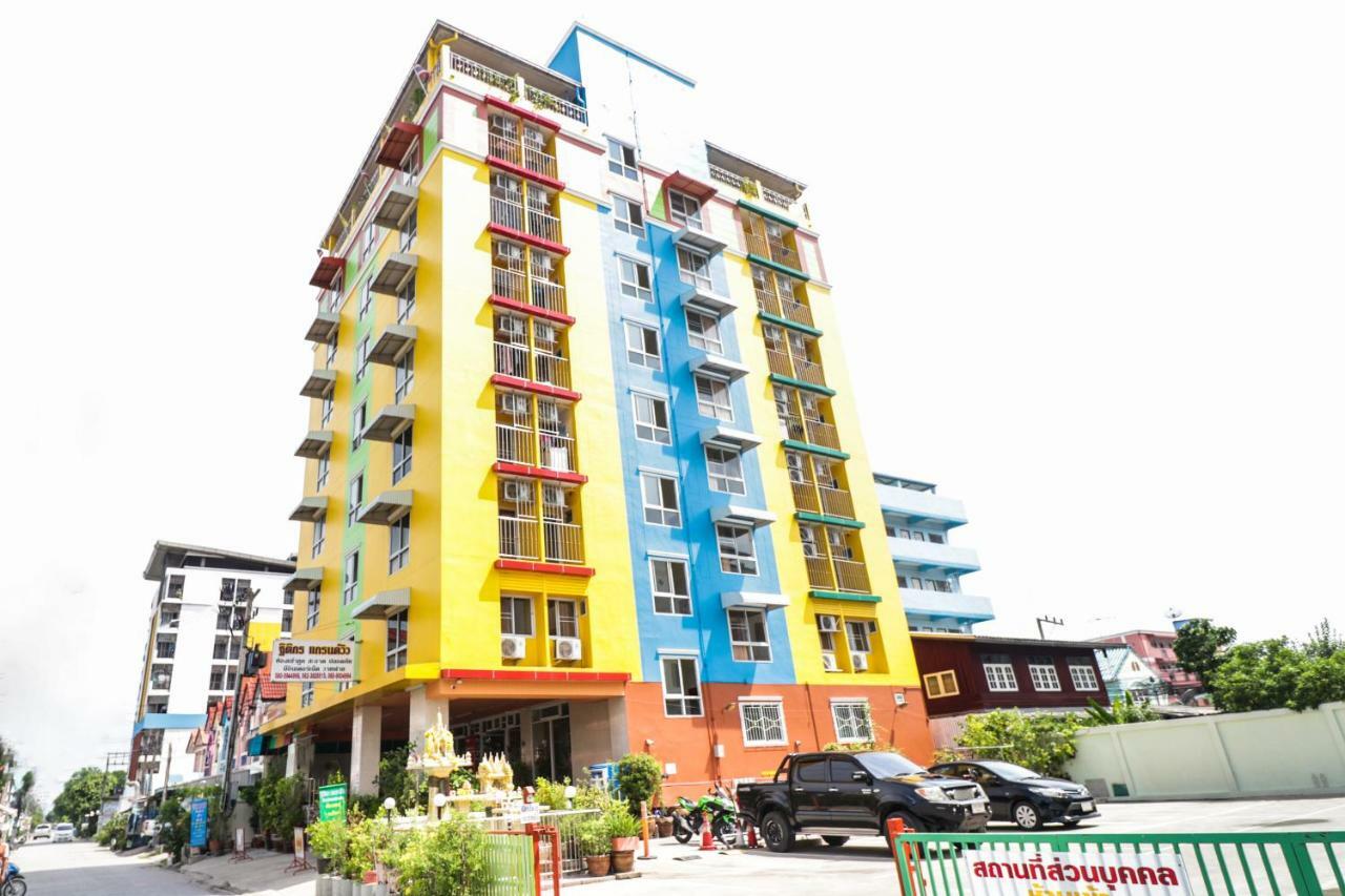 Hotel Oyo 237 Thitikorn Grandview Ban Pak Khlong Si Exterior foto